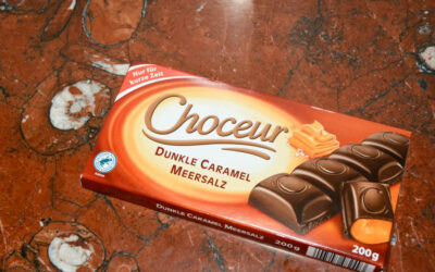 Review: Aldi Choceur Dunkle Caramel Meersalz