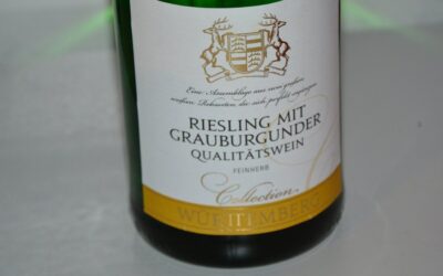 Aldi Wein Riesling mit Grauburgunder Qualitätswein Württemberg 2022