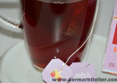 Aldi Westminster Tea Limited Summer Edition Himbeer-Vanille 2023 fertiggekocht nah
