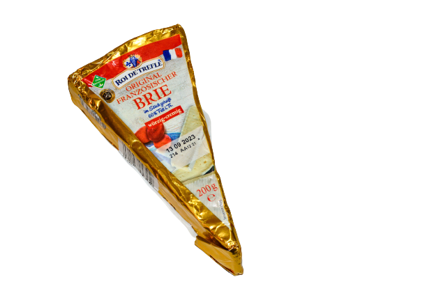 Angeschnitten: Aldi Roi de Trefle® Original Französischer Brie würzig-cremig 2023