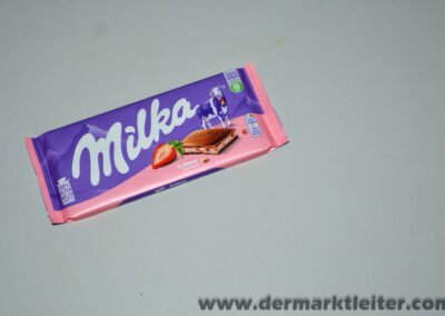 Milka Erdbeer Schokolade 2023