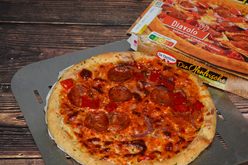 Dr.Oetker Die Ofenfrische Pizza Diavolo 2024 fertiggebacken