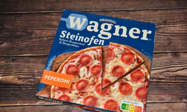 Fertiggebacken: Original Wagner Steinofen Pizza Peperoni