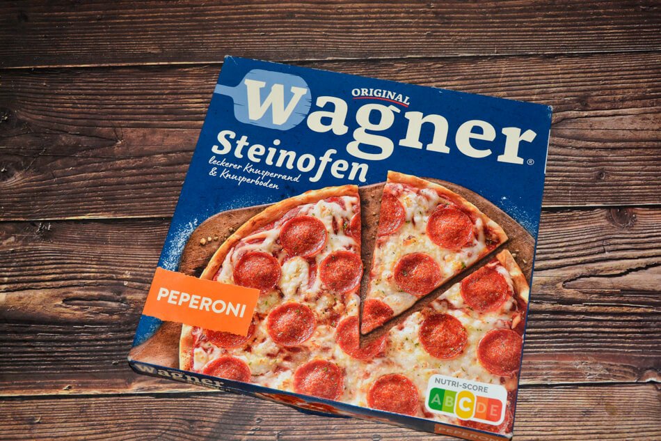 Fertiggebacken: Original Wagner Steinofen Pizza Peperoni