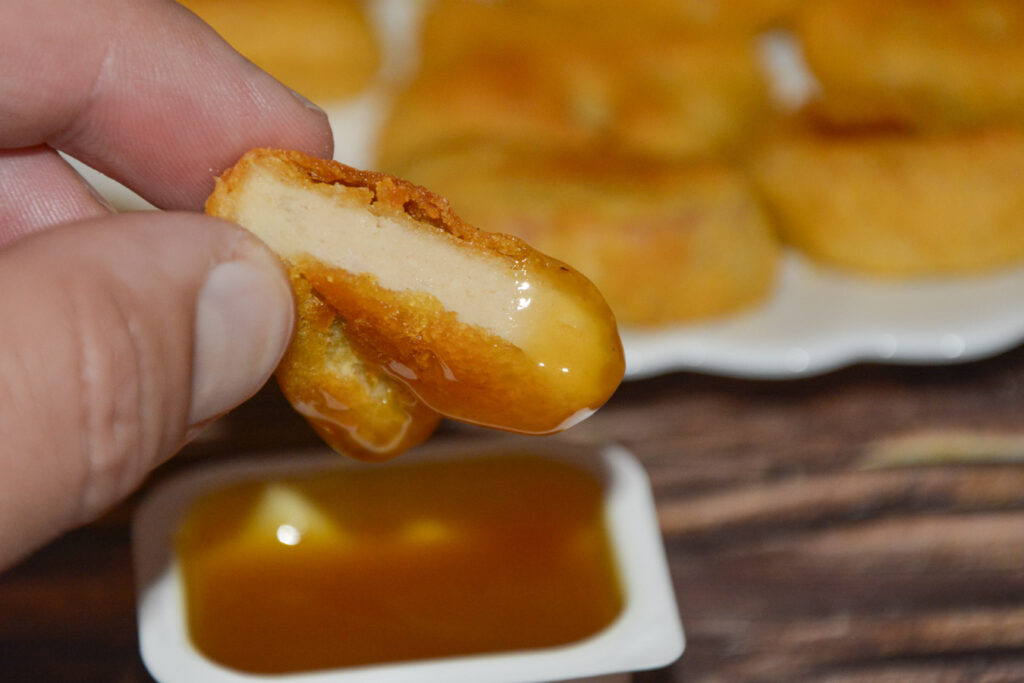 6 Aldi meine Metzgerei Chicken Nuggets mit Dip frisch 2025 gedippt